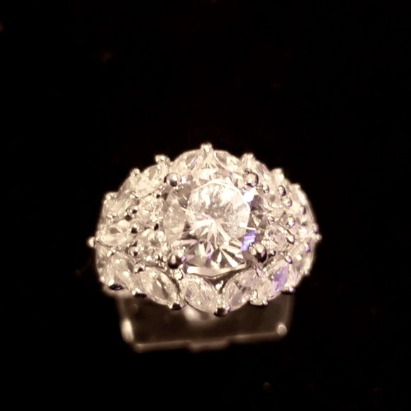 Rhodium and CZ marquise ring. - Picture 4 of 5